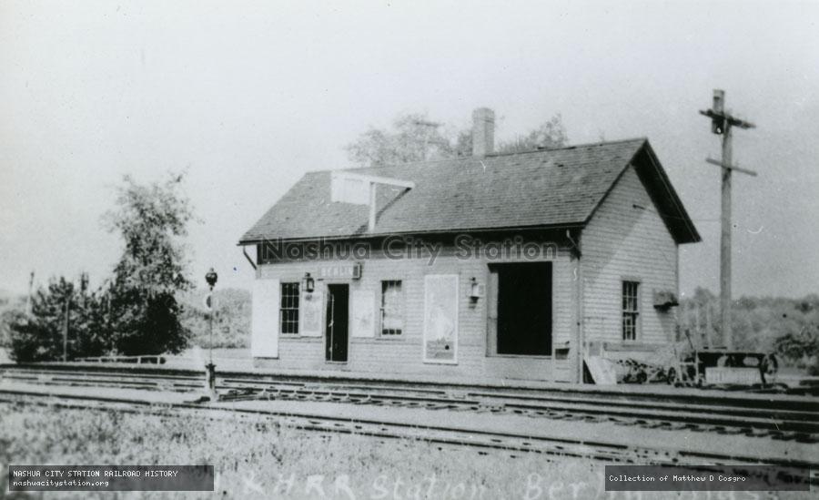 Postcard: New York, New Haven & Hartford Railroad Station, Berlin, Massachusetts